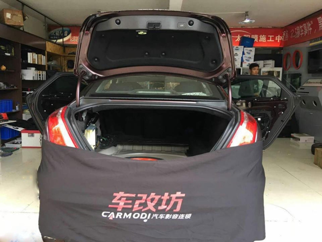 大件事J.B降臨湖北HS車改坊！捷豹音響無損改裝升級！