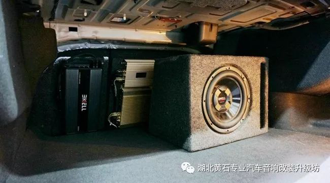 湖北黃石車改坊大眾帕薩特音響升級，改裝霸克和斯派朗音響