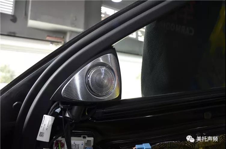讓你黑夜中不寂寞，車改坊武漢歌德店改裝奔馳E300