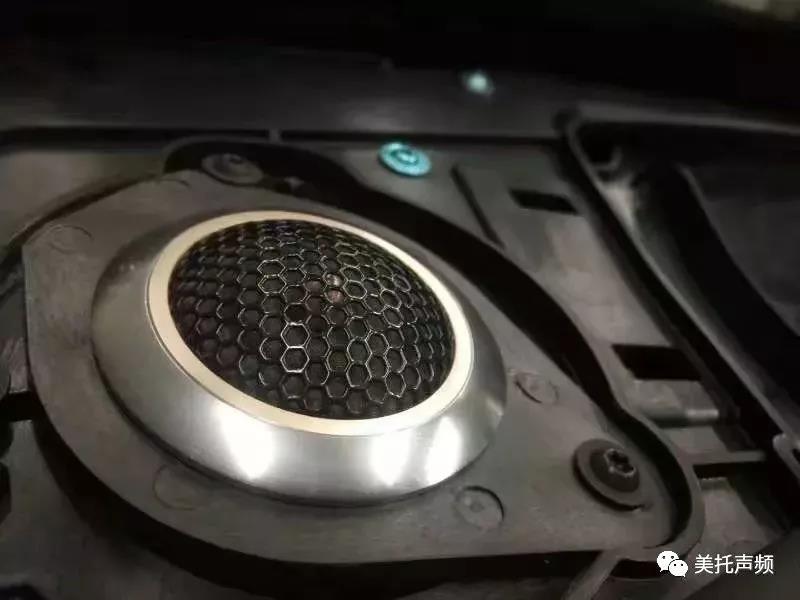 殿堂級移動劇院，賓利啟用美國Hybrid Audio限量豪華音響套餐【新疆車改坊】
