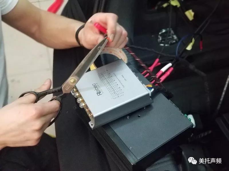 高端車未必什么都好-這輛奧迪A6L汽車音響升級德國伊頓后才更加享受