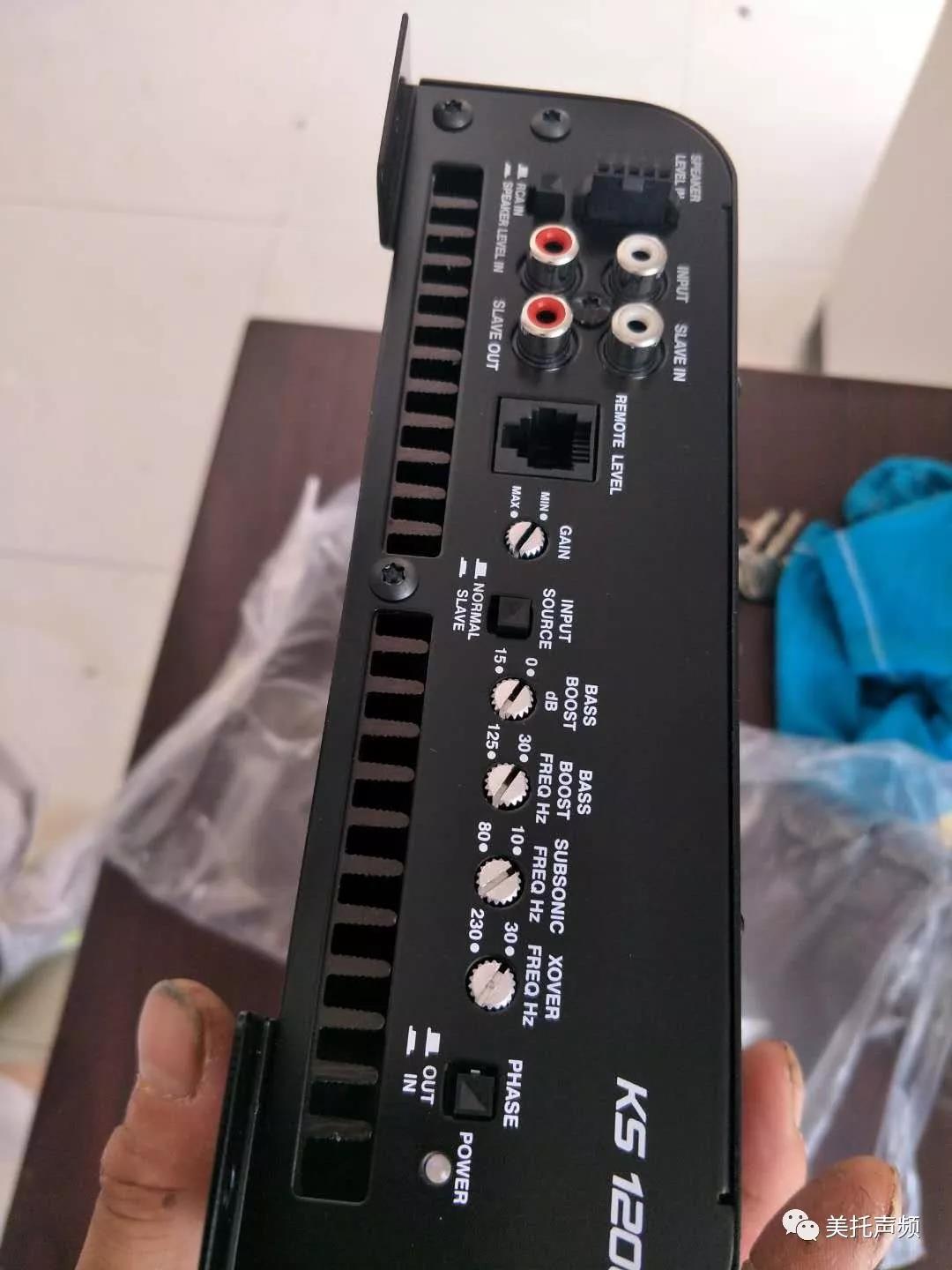 奔馳也需要改裝！不一樣的發燒體驗-車改坊太倉店為奔馳汽車音響升級
