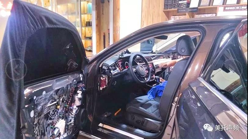 兩臺斯派朗魔音盒85.4，你是認真的嗎？-車改坊太倉店為大眾輝昂汽車音響升級德國ETON