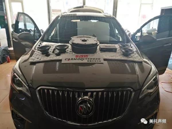 裝了這款備胎低音炮，感覺像是換了一輛車-車改坊新疆店為別克昂科威汽車音響升級德國ETON