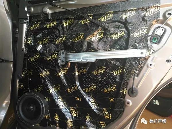 裝了這款備胎低音炮，感覺像是換了一輛車-車改坊新疆店為別克昂科威汽車音響升級德國ETON