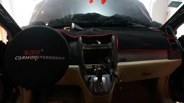解救無聊-車改坊廣州帝銳店本田CRV汽車音響改裝德國伊頓POW172.2