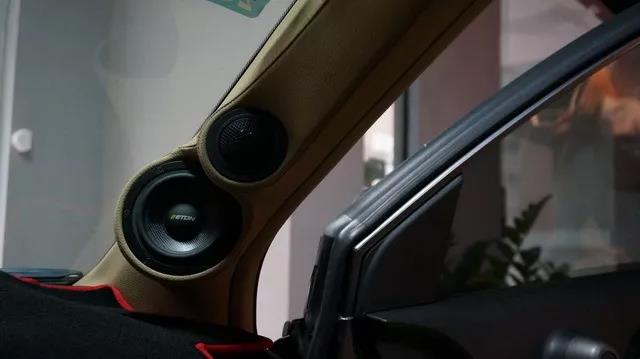 解救無聊-車改坊廣州帝銳店本田CRV汽車音響改裝德國伊頓POW172.2