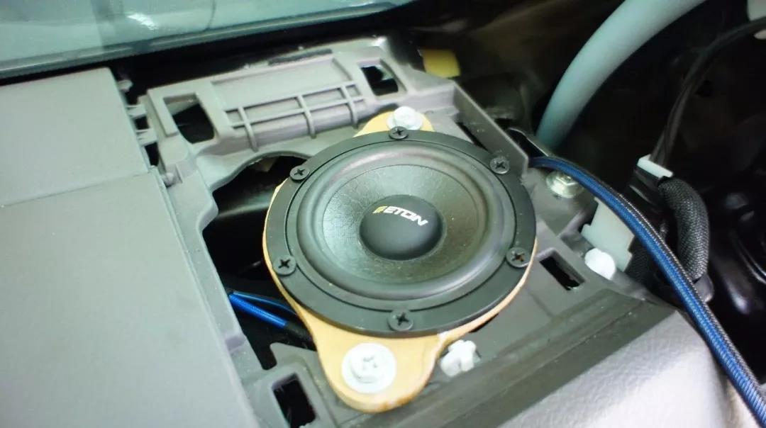 動人音質，源于精心打造-車改坊廣州聲揚店霸道汽車音響升級德國伊頓RSE三分頻