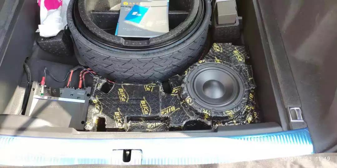 鬧哪樣！奧迪q7也不滿意？-車改坊義烏店奧迪q7汽車音響升級德國ETON