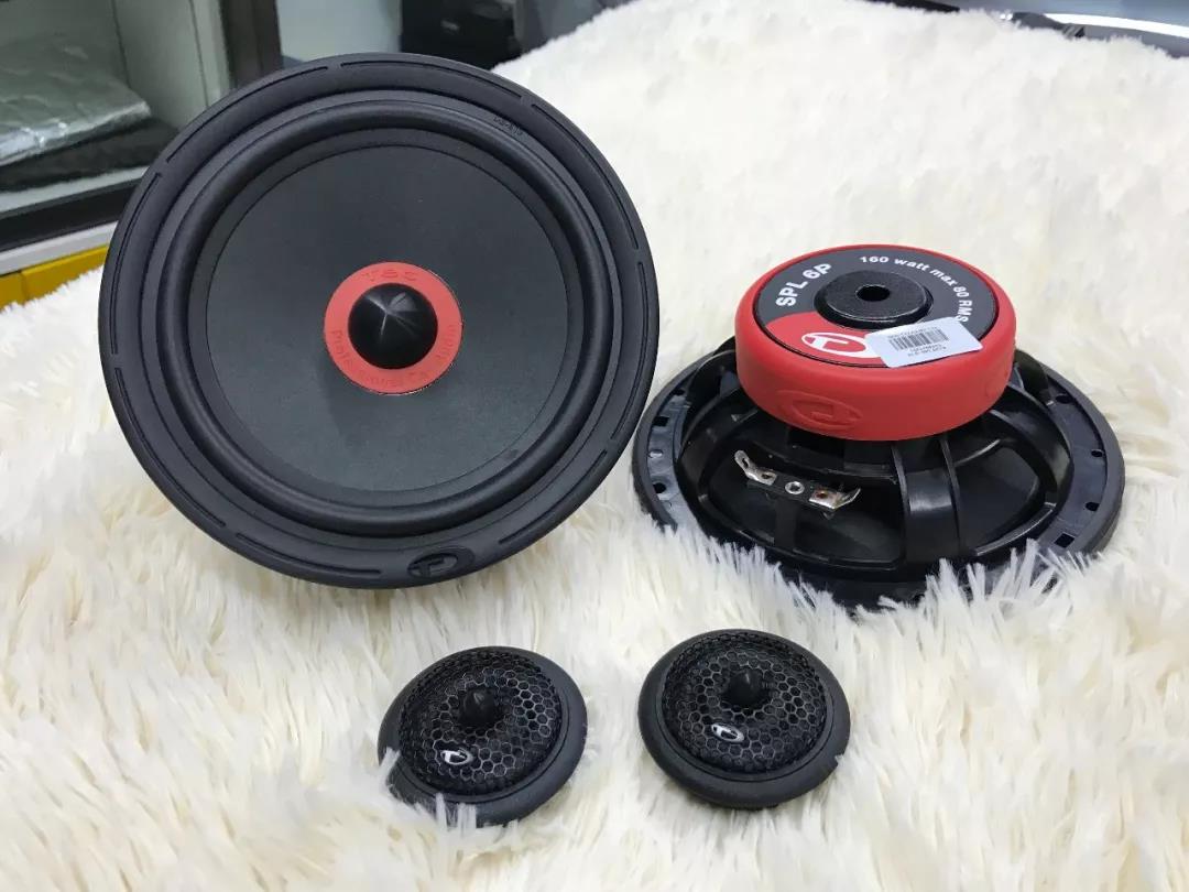 網紅級“三好”SUV車主依舊不滿？-車改坊重慶店吉利博越汽車音響升級意大利TEC