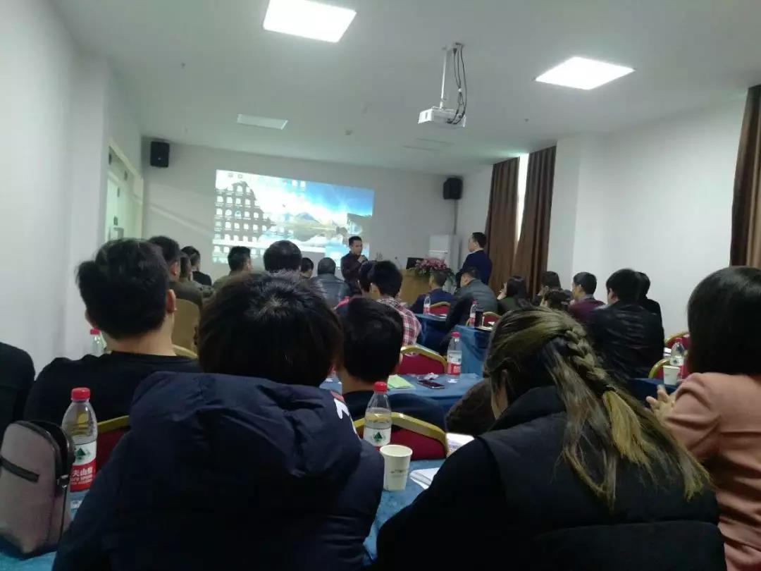 聚力，聚智，聚勢，揚帆2019-車改坊汽車影音連鎖2018年會圓滿結束！