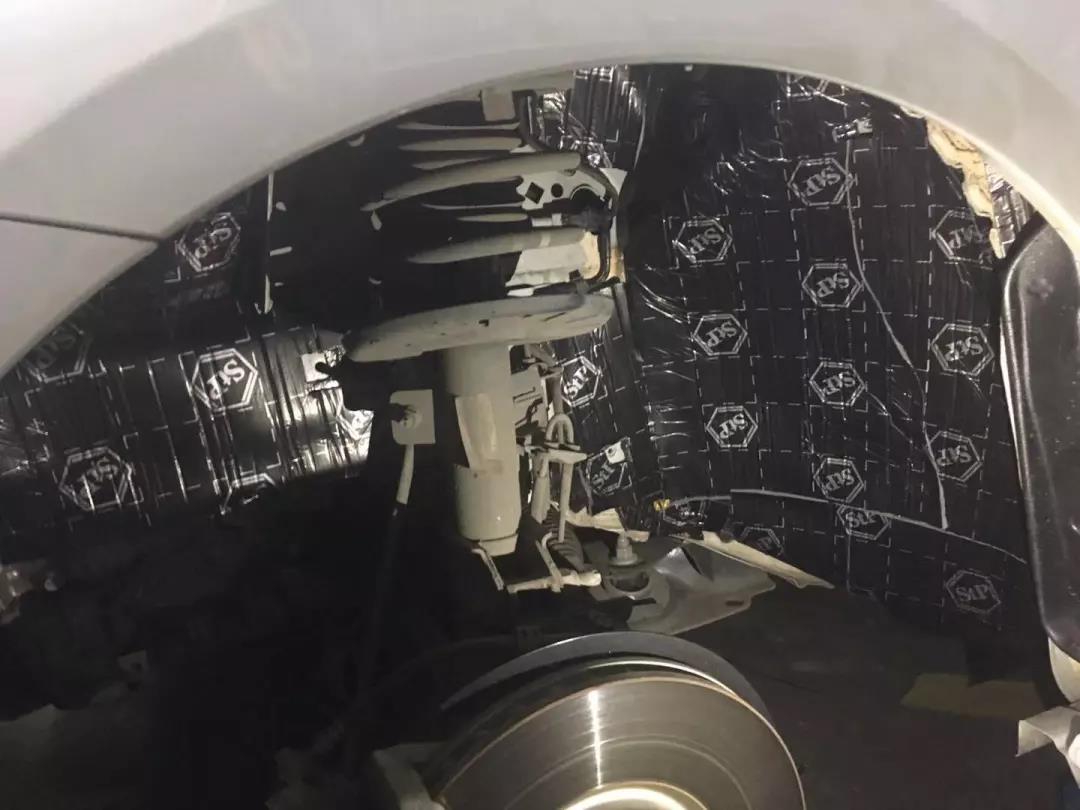 換一種心情上路！-車改坊長沙店標志408汽車音響升級德國ETON