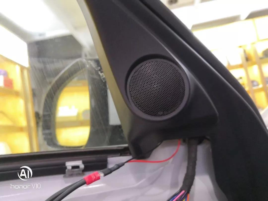 聆聽幸福就在耳邊！-車改坊鄭州卡卡汽車音響店捷豹汽車音響升級德國ETON
