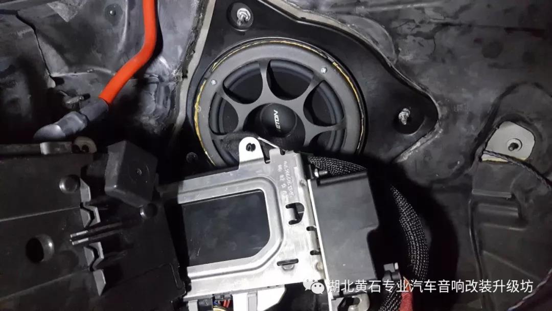 奔馳E300L汽車音響升級德國伊頓三分頻