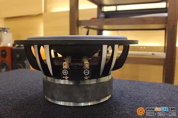 一聽就沉迷的兩分頻 霸克LE6.2的魔力又何止是上癮那么簡單