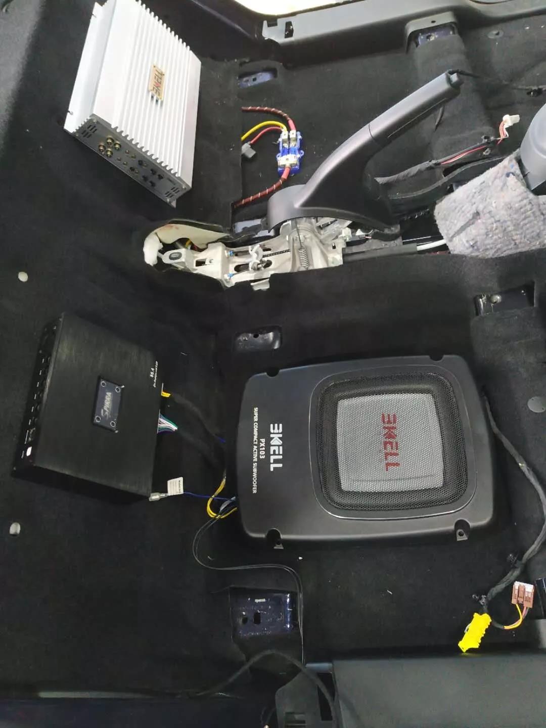 一臺超薄低音炮來點亮全場！新款SMART這波升級車主很滿意