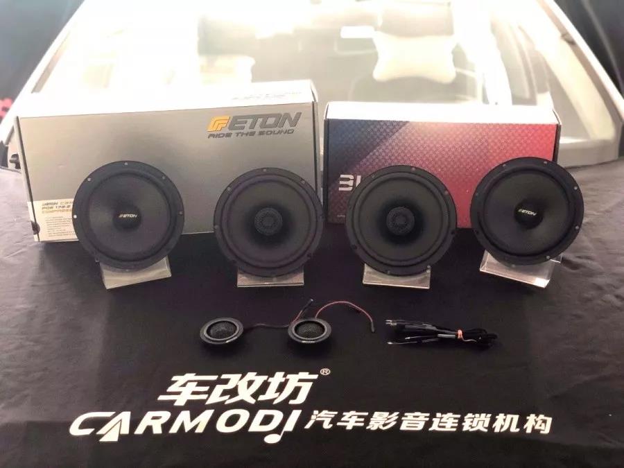 美女也玩改裝？大眾寶來汽車音響升級德國ETON、美國霸克