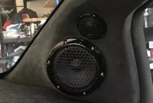 改裝 | 美國德州SQ錦標賽中ARC AUDIO一車六冠的奧妙在哪？