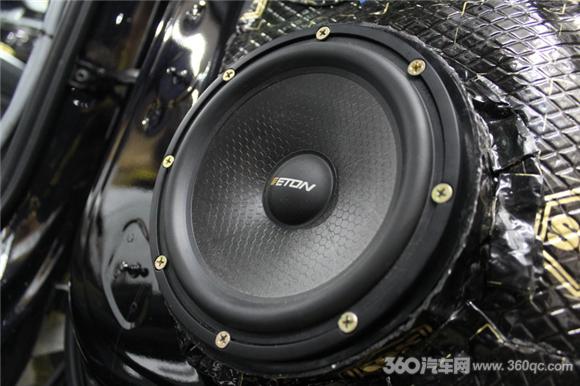 奧迪Q7隨時刮起音樂風暴 上海音豪完美改裝德國伊頓頂級大系統