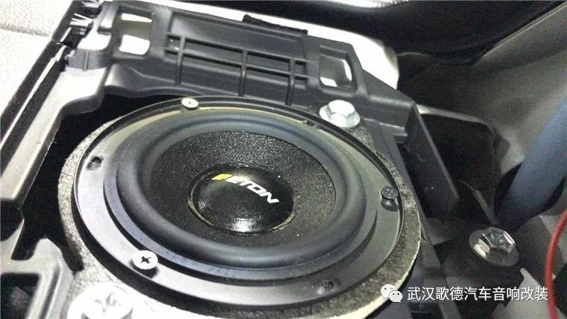 好聲音陪您度過越野好時光 武漢豐田霸道汽車音響改裝
