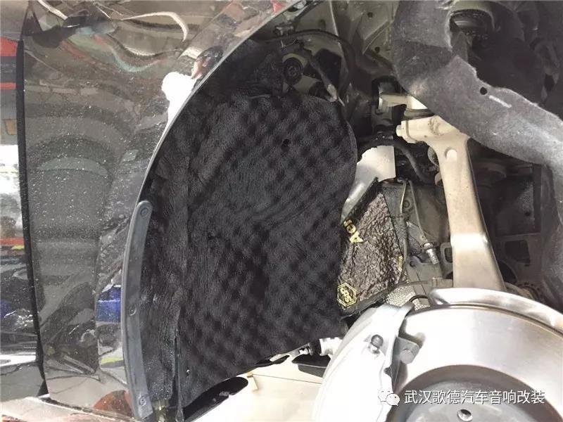 環繞音樂極致享受 武漢奧迪A6L汽車音響改裝