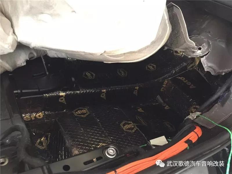 環繞音樂極致享受 武漢奧迪A6L汽車音響改裝