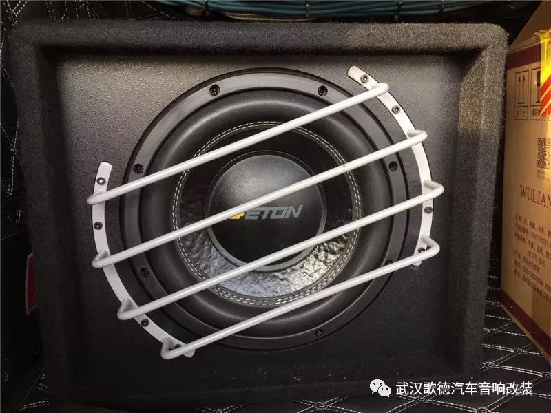 環繞音樂極致享受 武漢奧迪A6L汽車音響改裝