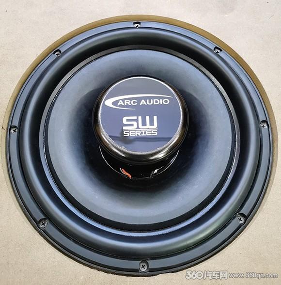 ARC Audio超薄低音SW 12測評：這樣的超低音才是車主的菜