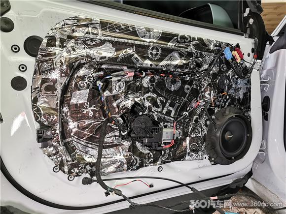 特斯拉Model改裝伊頓ETON汽車音響 感受多聲道立體環繞聲效