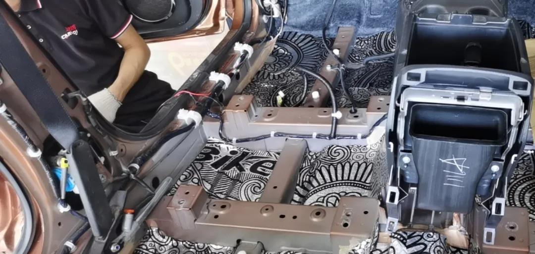 科學降噪·汽車隔音亦需量車訂造！日產奇駿解決車內噪音問題改造案例分享
