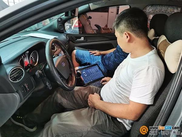 立足提高門店技術服務水平，車改坊總部高級技術培訓班正式啟動
