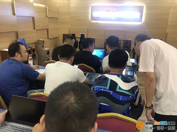 立足提高門店技術服務水平，車改坊總部高級技術培訓班正式啟動