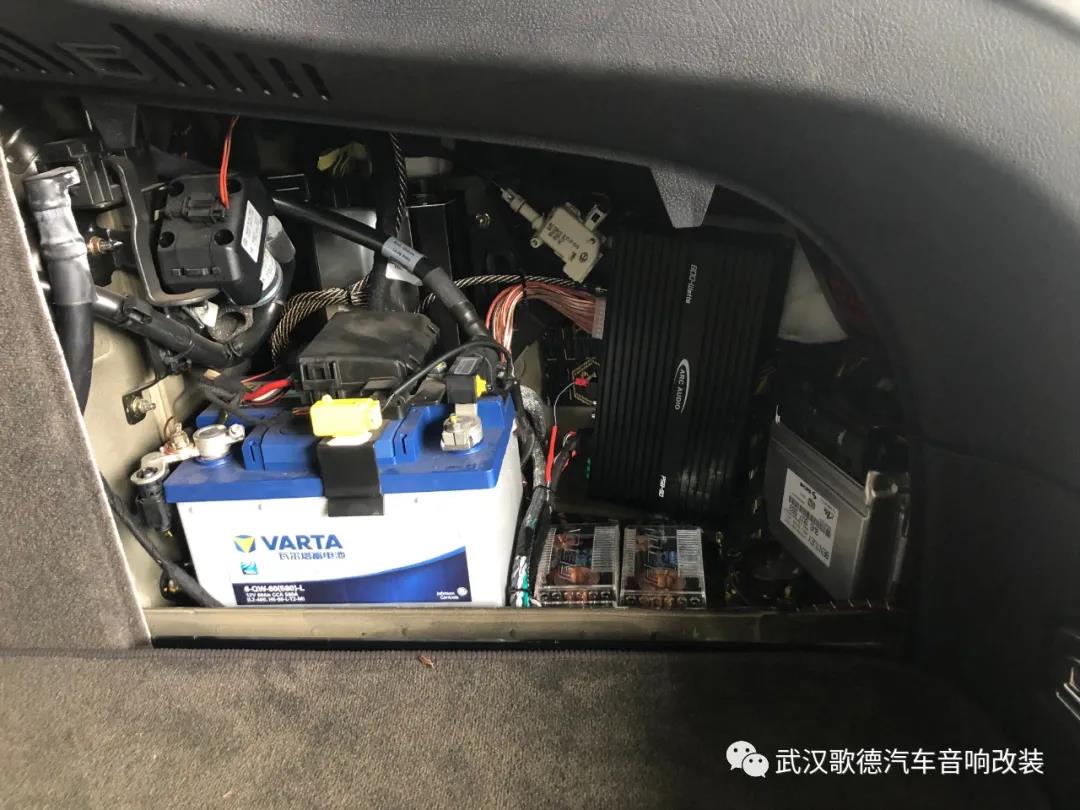靚麗真實的豪車音響 武漢賓利飛馳汽車音響改裝