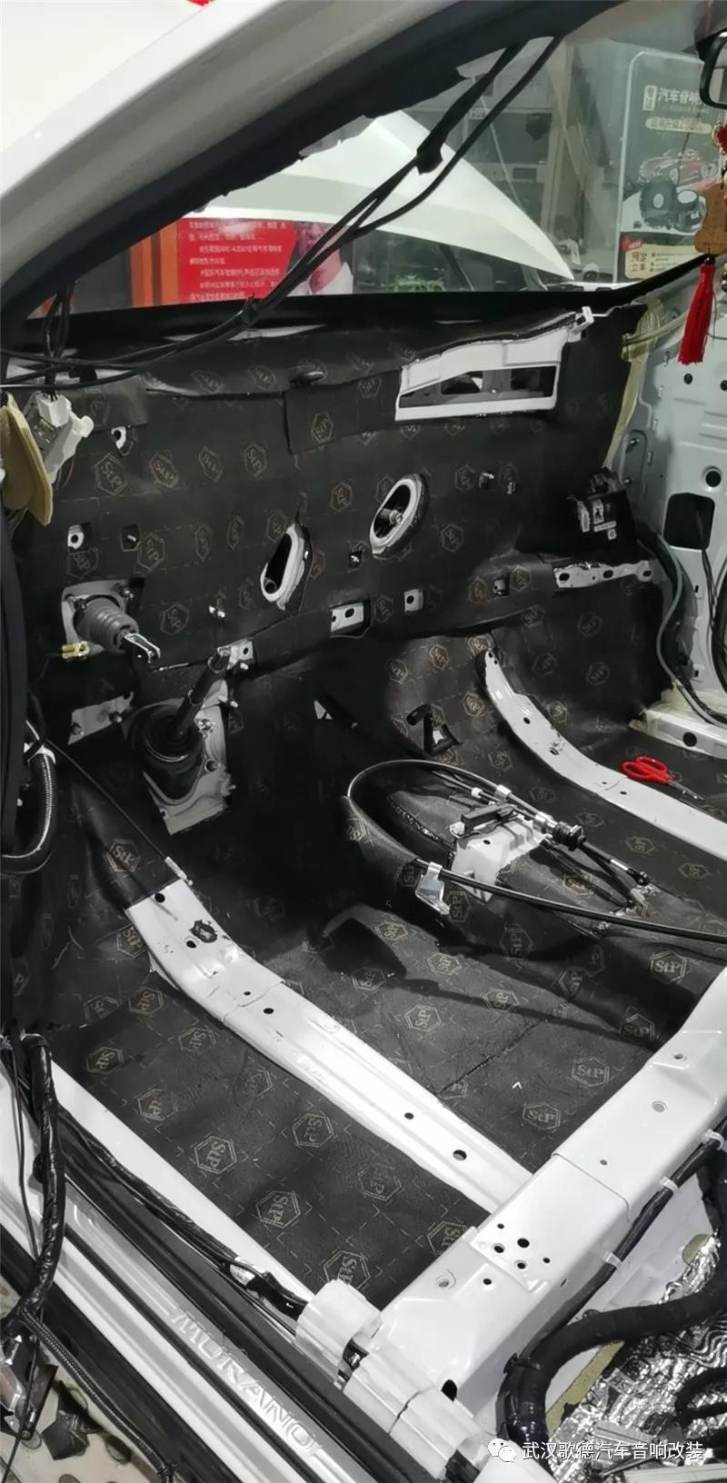 全車處理安靜無比 武漢歌德日產樓蘭汽車隔音改裝
