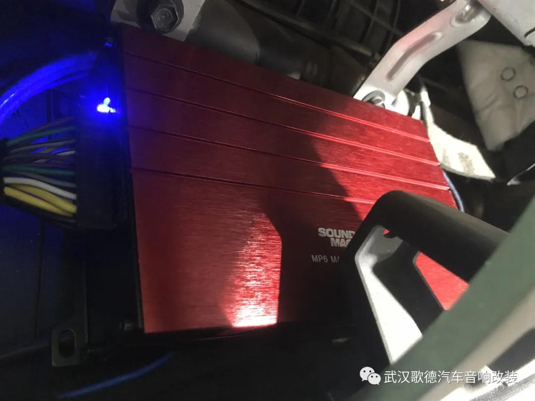 柏林之聲升級伊頓專用 武漢歌德奔馳EL200汽車音響改裝