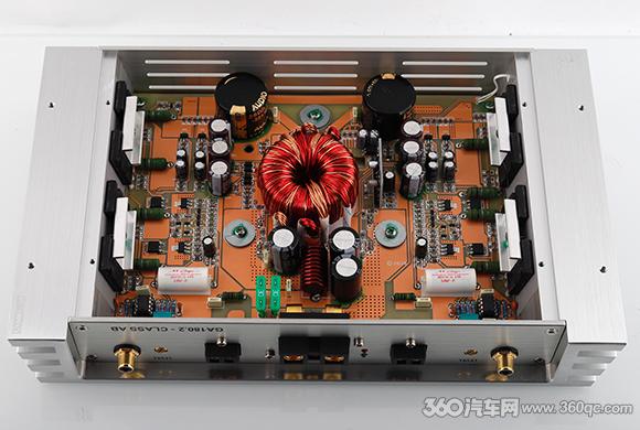 戰力爆表！意大利TEC大地之神系列功放GA180.2測評