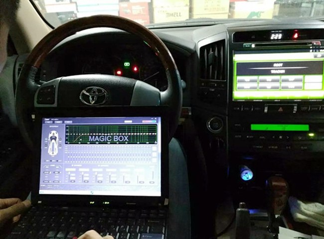 好好照顧 車改坊汽車影音連鎖豐田蘭德酷路澤改