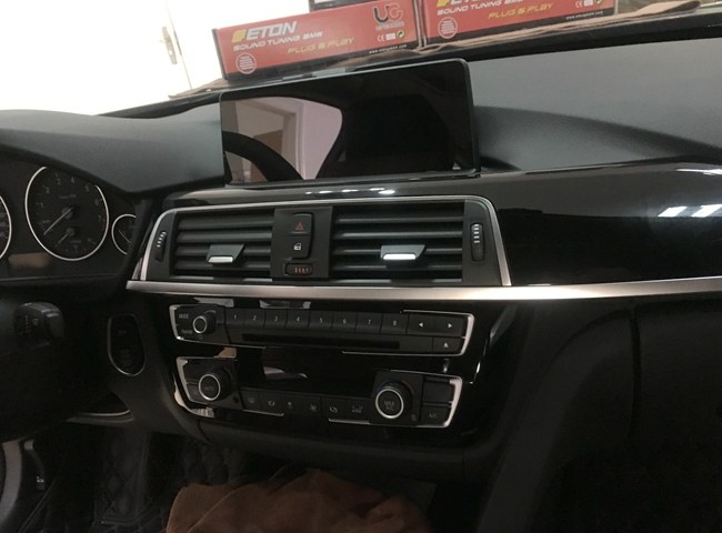 唯你不變 車改坊汽車影音連鎖寶馬320無損升級