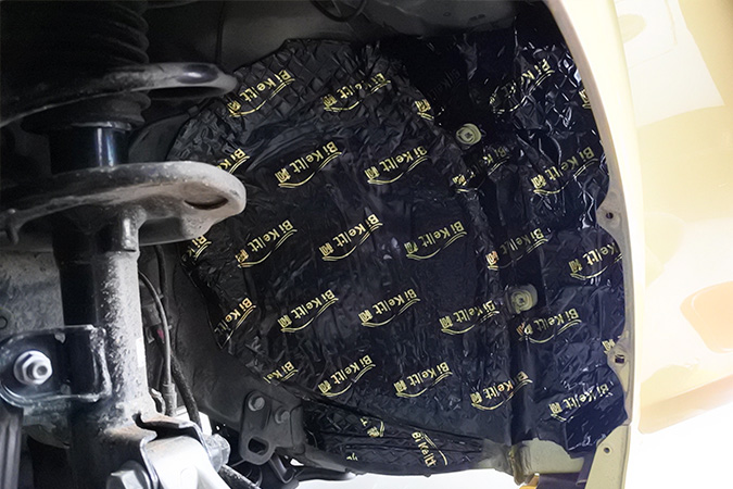 降低50%的噪音，雷克薩斯比柯全車隔音搭配大能隔熱隔音膜效果超級好