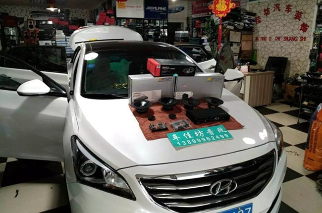 心動的感覺 車改坊汽車影音連鎖現代名圖改裝