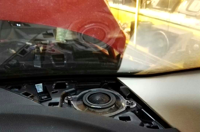 好音樂不獨品 車改坊汽車影音連鎖馬自達昂克賽