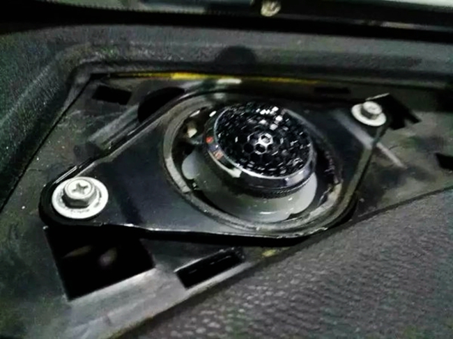 簡單的美好 車改坊汽車影音連鎖哈弗H2改裝美國