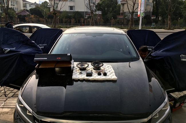 帶聲問候哦！ 車改坊汽車影音連鎖大眾帕薩特改