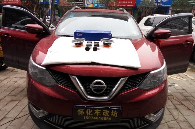 給自己一份禮物 車改坊汽車影音連鎖日產奇駿改