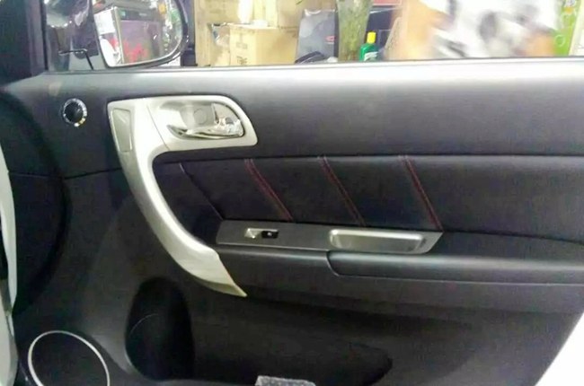專屬FM 新疆車佳坊哈弗H6改裝美國霸克汽車音響