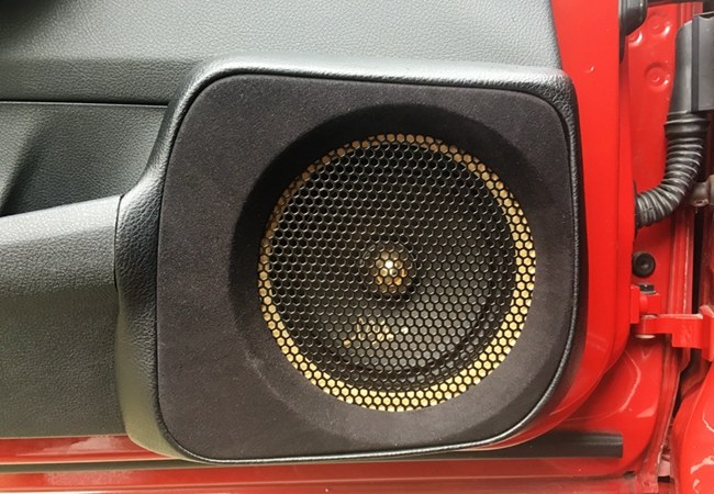車改坊汽車影音連鎖寶馬116改裝Hybrid Audio和ARC 你
