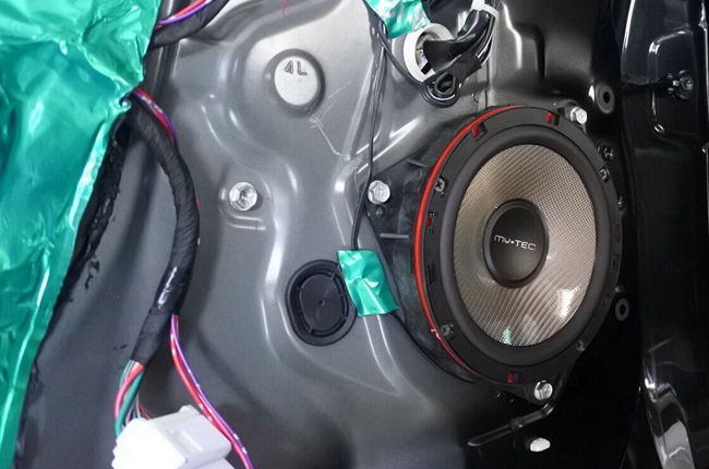 聽音樂，跟我來 車改坊汽車影音連鎖豐田RAV4改裝