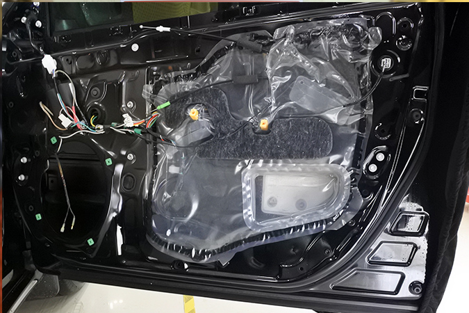 誰都阻擋不了美國霸克汽車音響普及風暴，監聽級UX650駕臨豐田凱美瑞