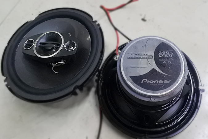 醉了醉了，比亞迪F3以意大利TEC入門級套裝喇叭MY6K替換pioneer同軸喇叭