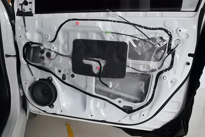 豐田雷凌無損換裝意大利TEC 入門級系列MY6K兩分頻汽車音響，音樂的層次感出來了